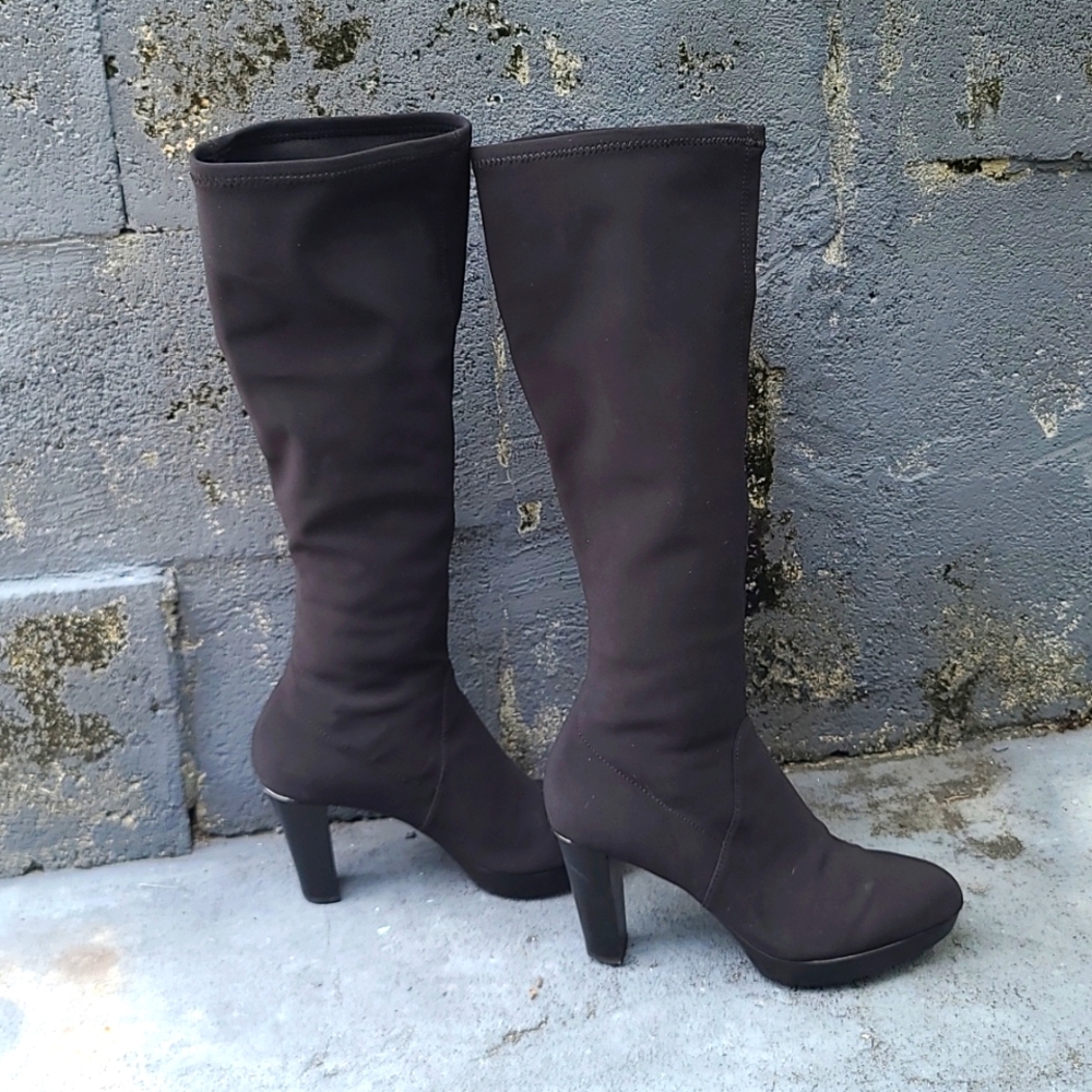 Donald J Pliner black Enisa platform knee high heeled sock boot. Sz 6